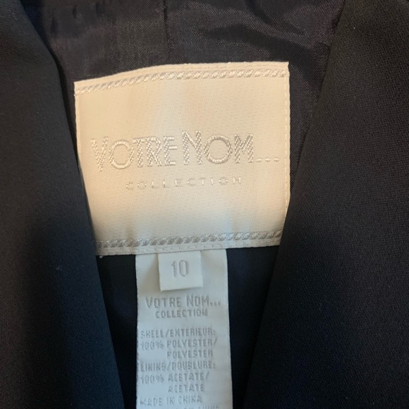 Beautiful classic French navy blazer - Picture 6 of 11